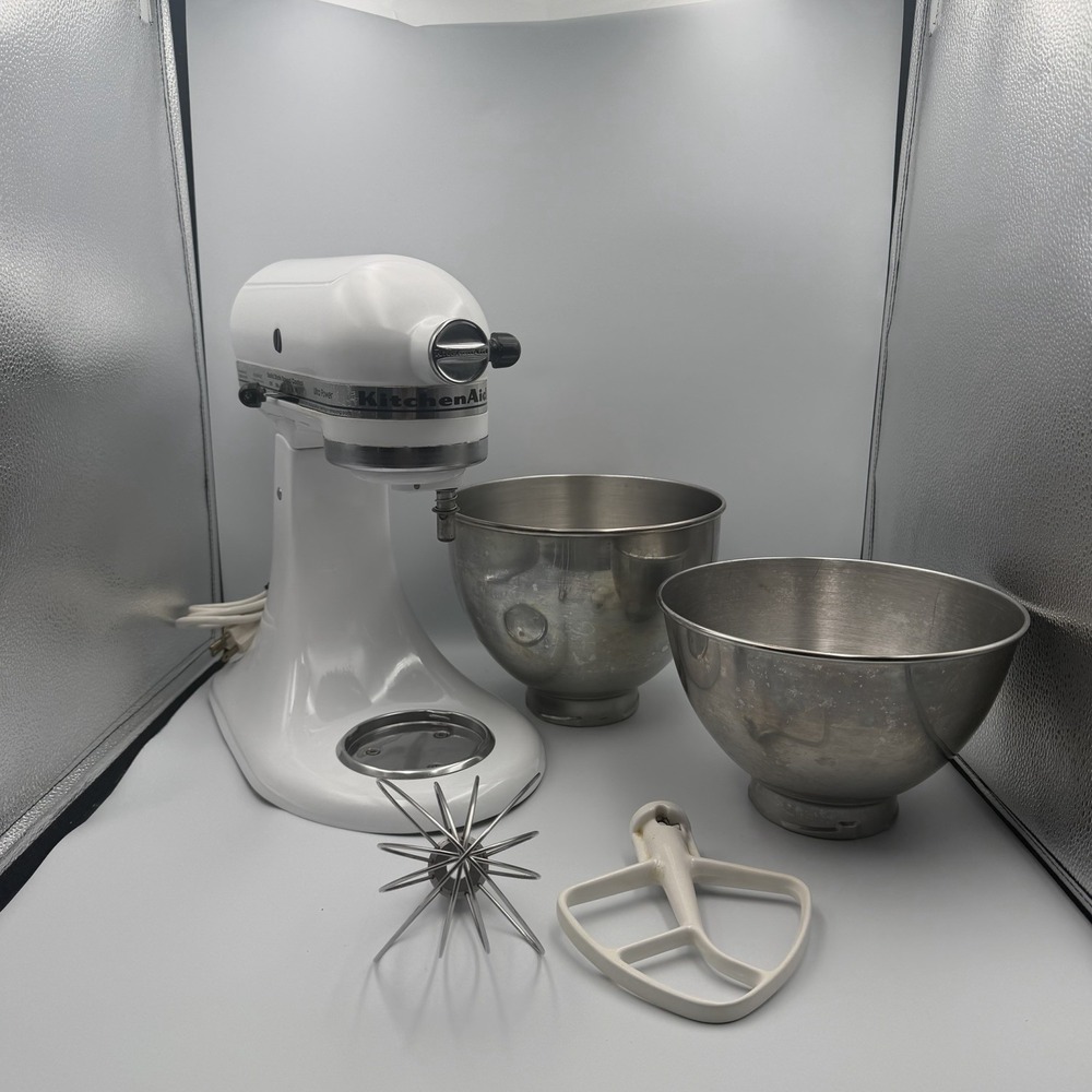 KitchenAid KSM103CWH Stand Mixer White 2 Bowls 2 Attachments Tested Working